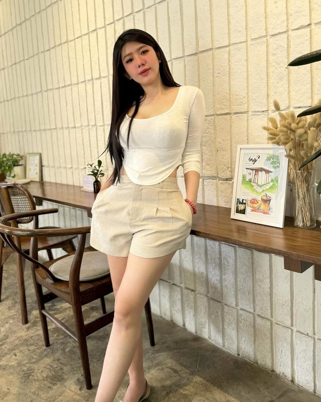 Click image for larger version

Name:	dang-anh-di-cafe-hot-girl-nong-dan-van-hut-tron-su-chu-y-Hinh-2.jpg
Views:	7
Size:	153.6 KB
ID:	190