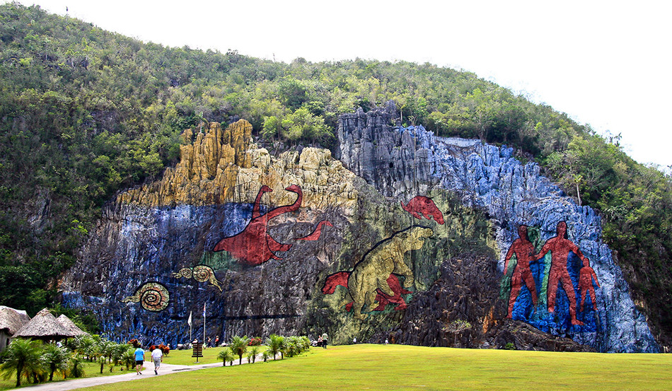 Click image for larger version

Name:	Vinales-Mural-de-la-Prehistoria.jpg
Views:	6
Size:	317.1 KB
ID:	2448