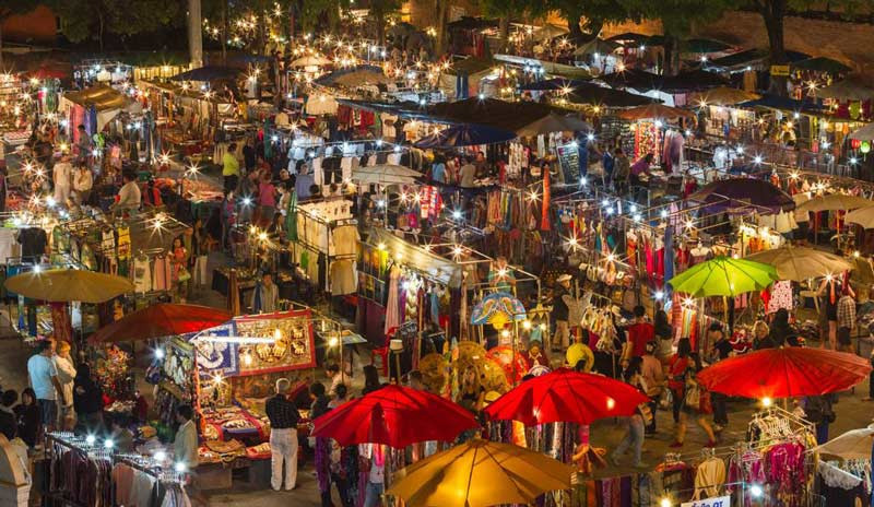 Click image for larger version  Name:	chiang-mai-night-bazaar-1725000889.jpg Views:	0 Size:	178.5 KB ID:	6120