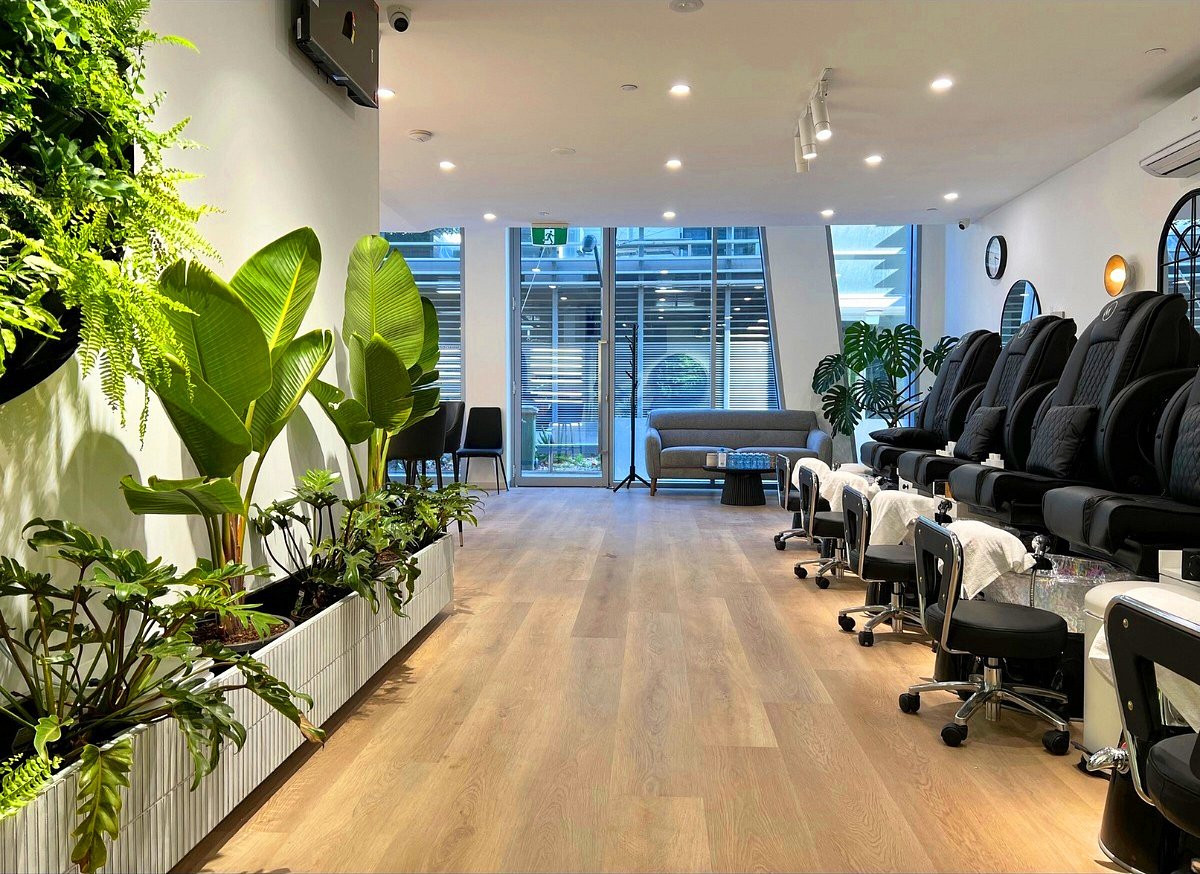 Click image for larger version

Name:	monstera-nail-salon-prahran.jpg
Views:	1
Size:	386.9 KB
ID:	6745