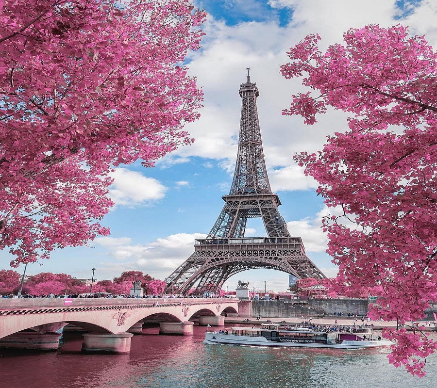 Click image for larger version

Name:	Eiffel.jpg
Views:	9
Size:	421.6 KB
ID:	6871