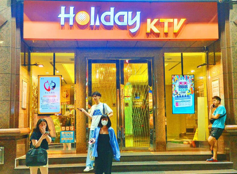 Click image for larger version

Name:	Holiday KTV.jpg
Views:	2
Size:	189.8 KB
ID:	7118