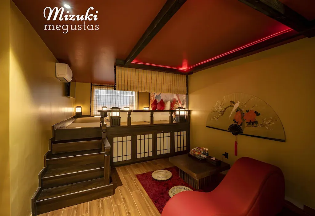 Click image for larger version

Name:	Me Gustas Love Hotel.webp
Views:	7
Size:	53.0 KB
ID:	16789