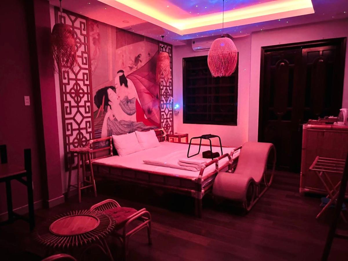 Click image for larger version

Name:	VIP 03.jpg
Views:	8
Size:	100.7 KB
ID:	24099
