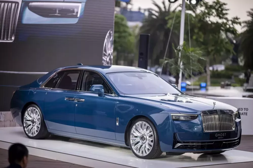 Click image for larger version

Name:	rolls-royce-ghost-series-ii-2-c603.webp
Views:	26
Size:	54.6 KB
ID:	24118