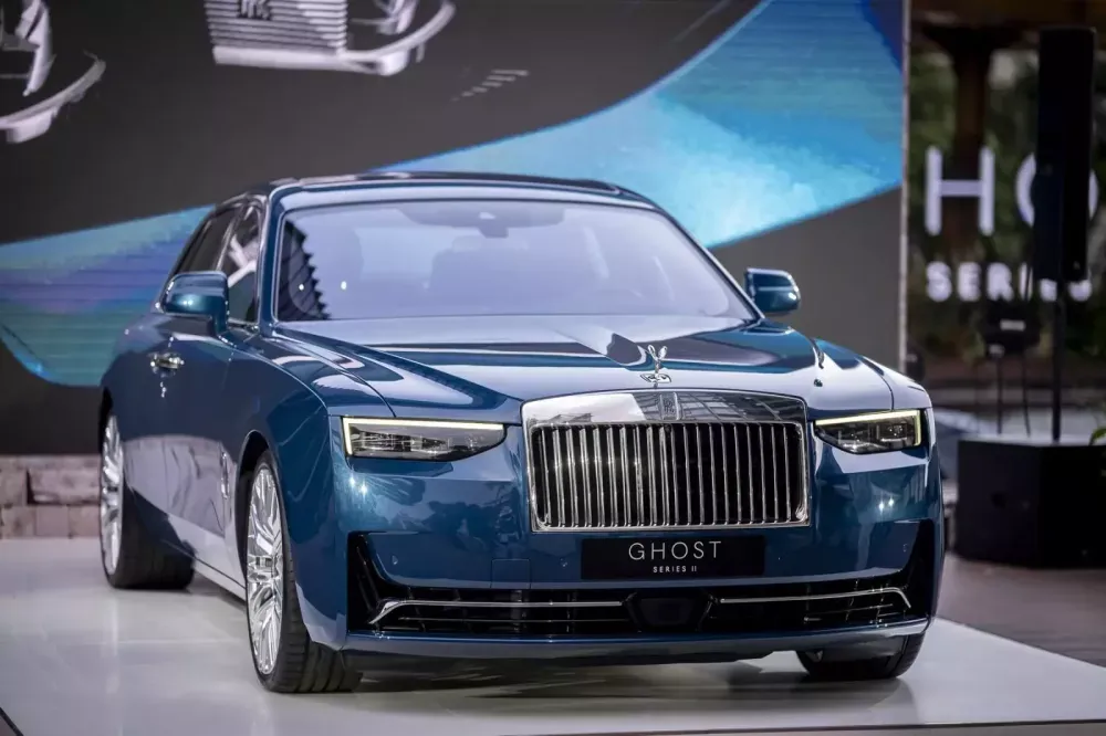 Click image for larger version

Name:	rolls-royce-ghost-series-ii-1-4c9d.webp
Views:	14
Size:	46.6 KB
ID:	24121