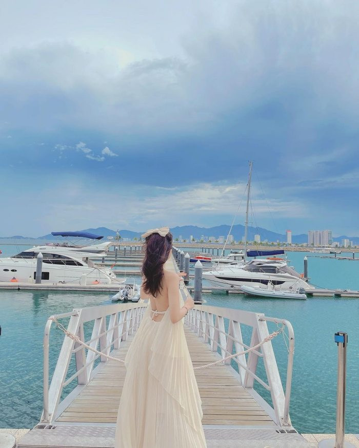 Click image for larger version

Name:	ben-tau-marina-vung-tau-1.jpg
Views:	7
Size:	127.5 KB
ID:	24157