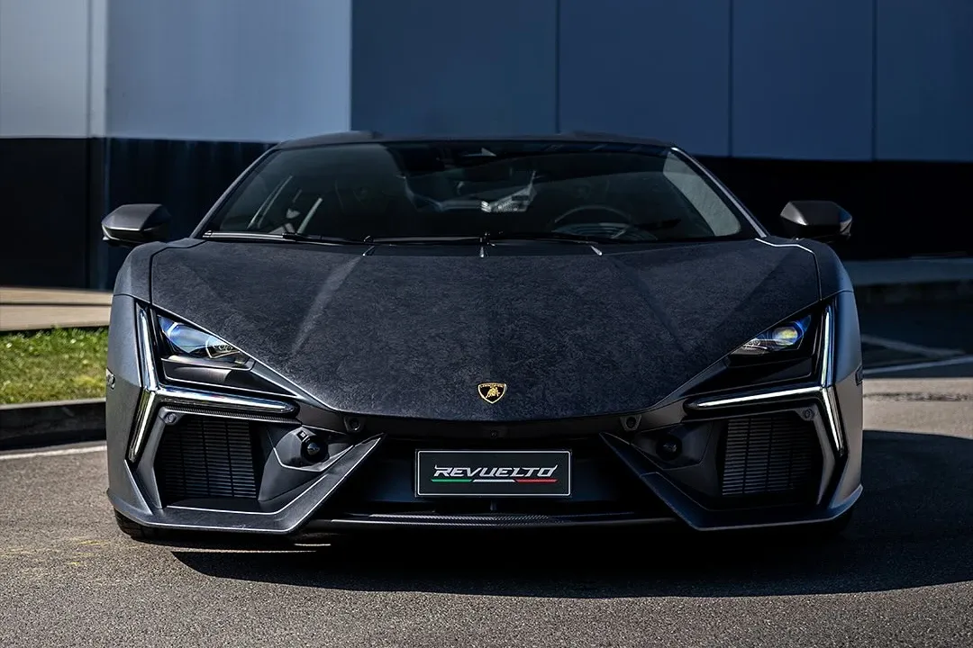 Click image for larger version

Name:	Lamborghini_Revuelto_Forged_Carbon_Fiber_1.webp
Views:	24
Size:	101.6 KB
ID:	24346