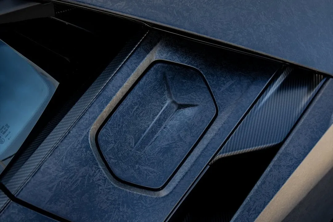 Click image for larger version

Name:	Lamborghini_Revuelto_Forged_Carbon_Fiber_2.webp
Views:	12
Size:	75.0 KB
ID:	24347