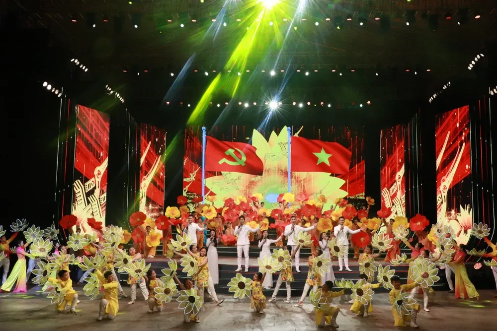Click image for larger version

Name:	Chương trình nghệ thuật.webp
Views:	9
Size:	106.4 KB
ID:	24646
