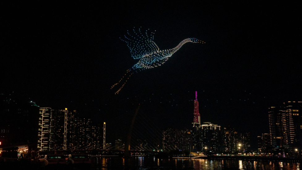 Click image for larger version

Name:	màn trình diễn 10.500 drone.png
Views:	10
Size:	641.7 KB
ID:	24648