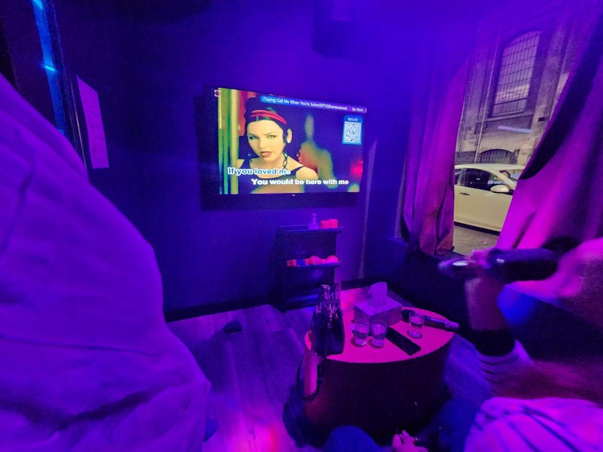 Click image for larger version

Name:	Booths Karaoke.jpg
Views:	9
Size:	85.5 KB
ID:	25087