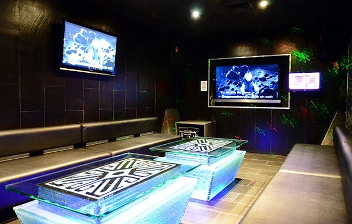 Click image for larger version

Name:	Karaoke World 2.jpg
Views:	9
Size:	98.8 KB
ID:	25090