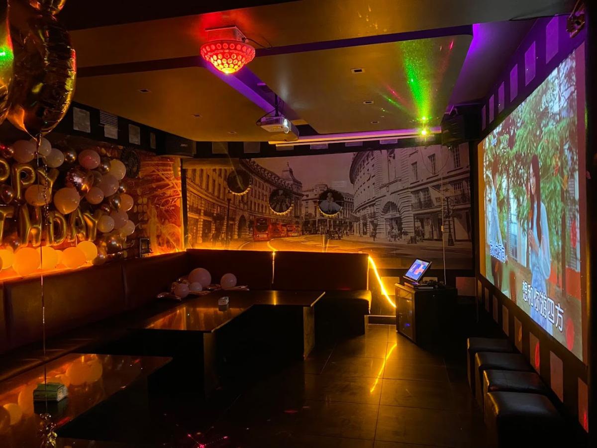 Click image for larger version

Name:	Lychee Karaoke Bar.jpg
Views:	9
Size:	122.1 KB
ID:	25094