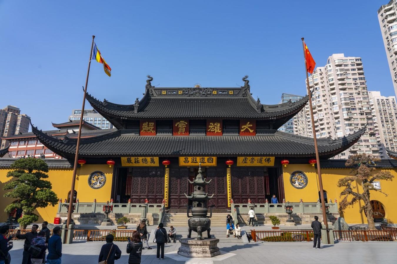 Click image for larger version

Name:	Jade Buddha Temple.jpg
Views:	8
Size:	183.1 KB
ID:	25429
