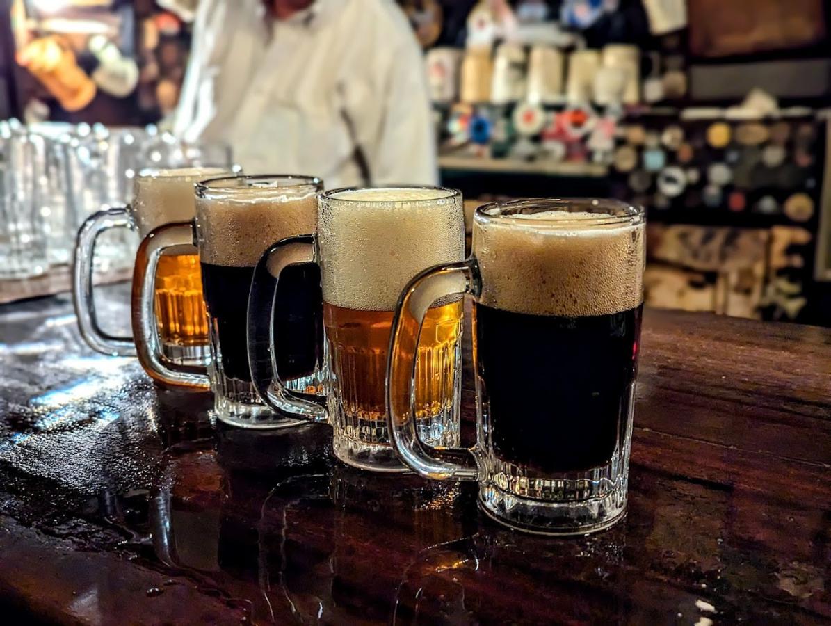 Click image for larger version

Name:	McSorley’s Old Ale House 2.jpg
Views:	9
Size:	156.5 KB
ID:	25493