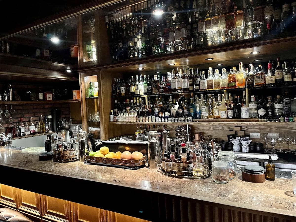 Click image for larger version  Name:	Alchemy Speakeasy Bar Taipei.jpg Views:	0 Size:	219.4 KB ID:	25742
