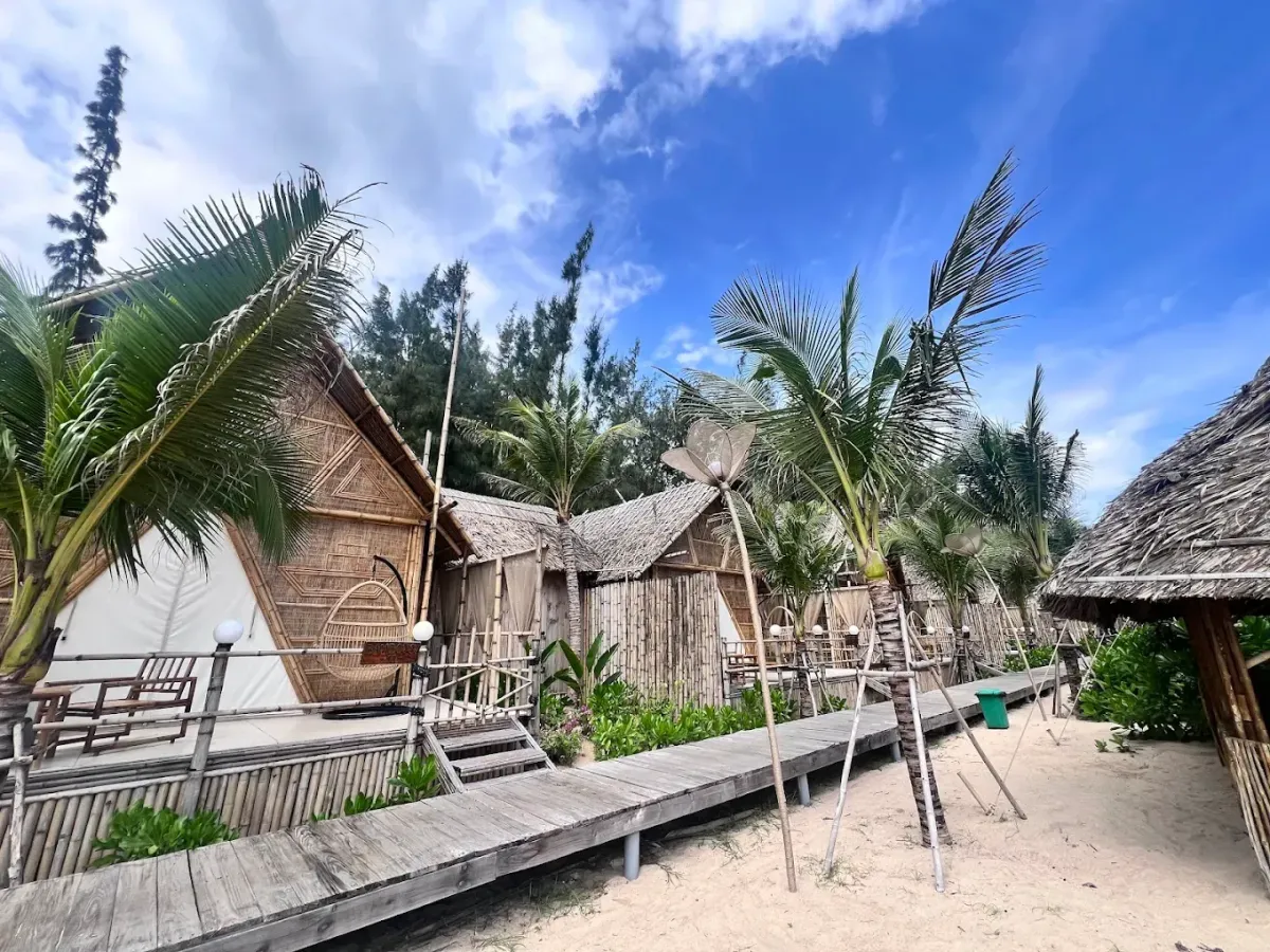 Click image for larger version

Name:	Hodota Resort Bình Châu phong.webp
Views:	9
Size:	208.4 KB
ID:	26159