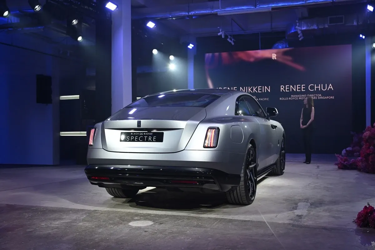 Click image for larger version

Name:	Rolls_Royce_Black_Badge_Spectre_Singapore_2.webp
Views:	7
Size:	63.6 KB
ID:	26222