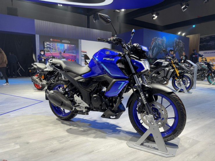 Click image for larger version

Name:	Moto-2025-Yamaha-FZ-S-Fi-Hybrid-trinh-lang-gia-re-44-trieu-dong-ya1-1745824995-25-width740height555.jpg
Views:	7
Size:	133.3 KB
ID:	26231