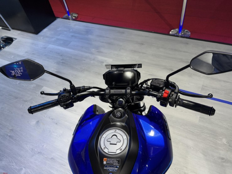 Click image for larger version

Name:	Moto-2025-Yamaha-FZ-S-Fi-Hybrid-trinh-lang-gia-re-44-trieu-dong-ya4-1745824995-57-width740height555.jpg
Views:	7
Size:	102.9 KB
ID:	26234