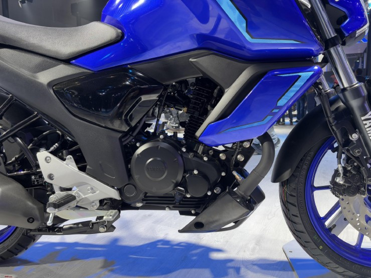 Click image for larger version

Name:	Moto-2025-Yamaha-FZ-S-Fi-Hybrid-trinh-lang-gia-re-44-trieu-dong-ya6-1745824995-149-width740height555.jpg
Views:	7
Size:	135.4 KB
ID:	26236