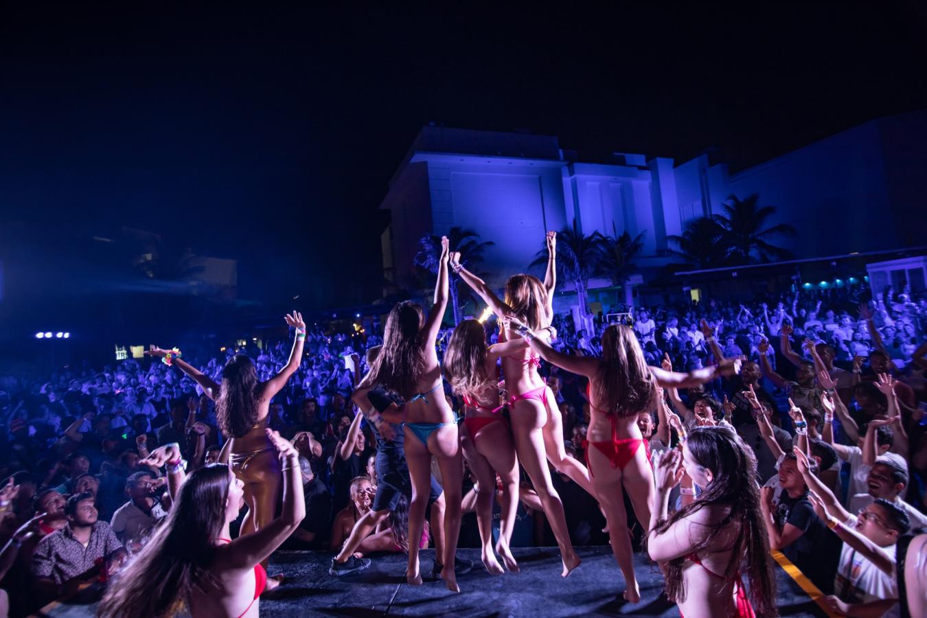 Click image for larger version

Name:	Mandala Beach.jpg
Views:	11
Size:	138.8 KB
ID:	26331