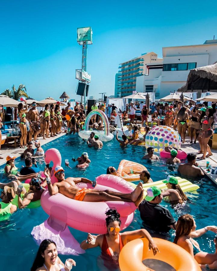 Click image for larger version

Name:	Mandala Beach 2.jpg
Views:	11
Size:	121.2 KB
ID:	26332