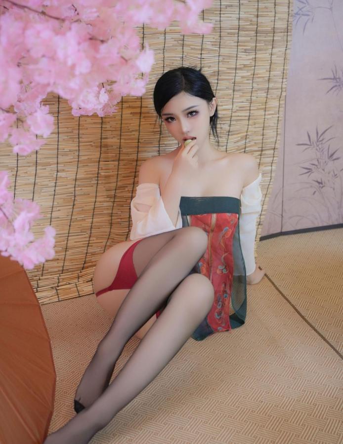 Click image for larger version

Name:	Dieu-Kha-Mieu_42.jpg
Views:	5
Size:	87.4 KB
ID:	26489
