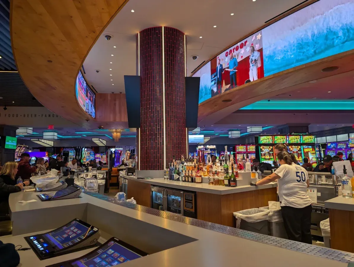Click image for larger version

Name:	Yaamava' Resort &amp; Casino at San Manuel 2.webp
Views:	8
Size:	121.3 KB
ID:	26998