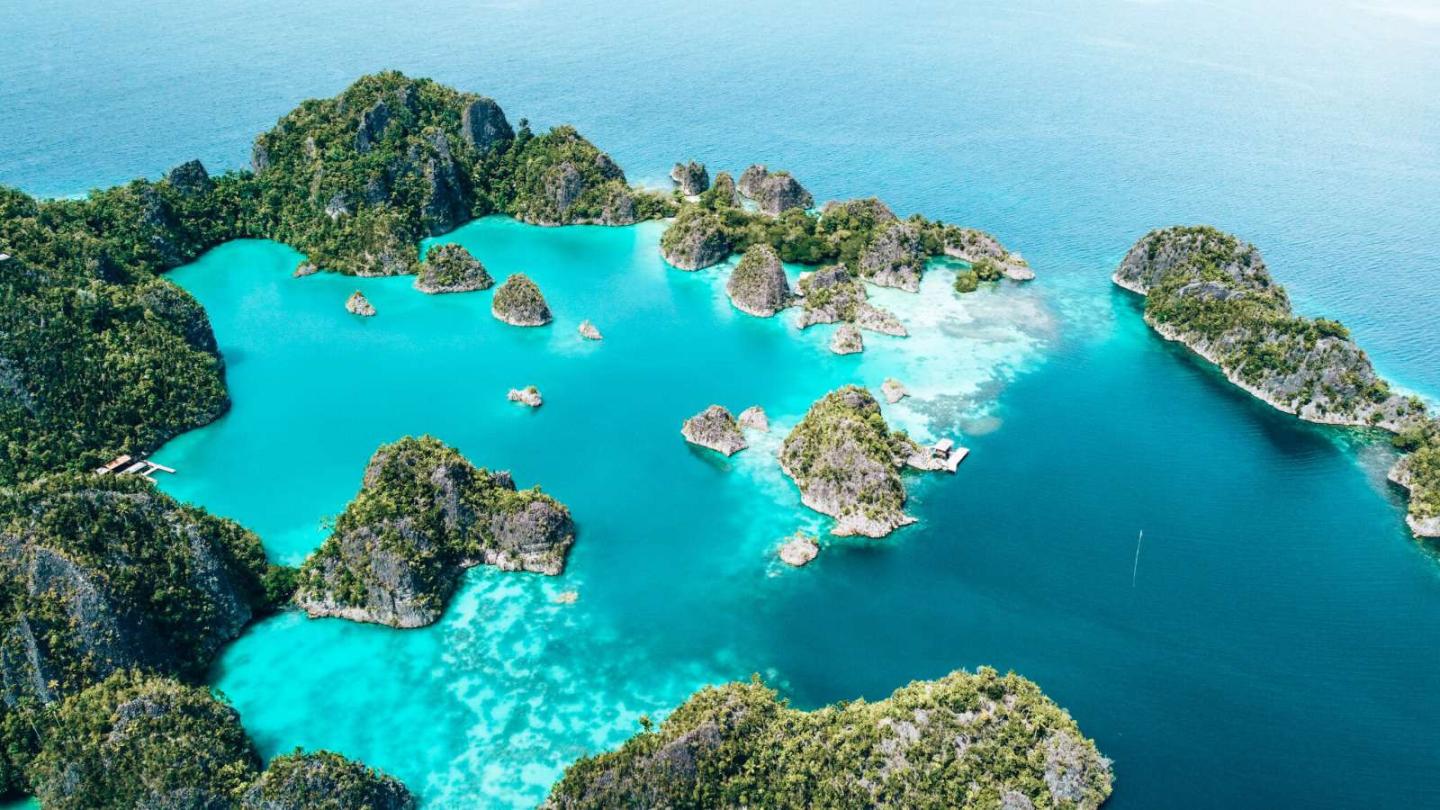 Click image for larger version

Name:	Raja Ampat 2.jpg
Views:	6
Size:	196.2 KB
ID:	27065