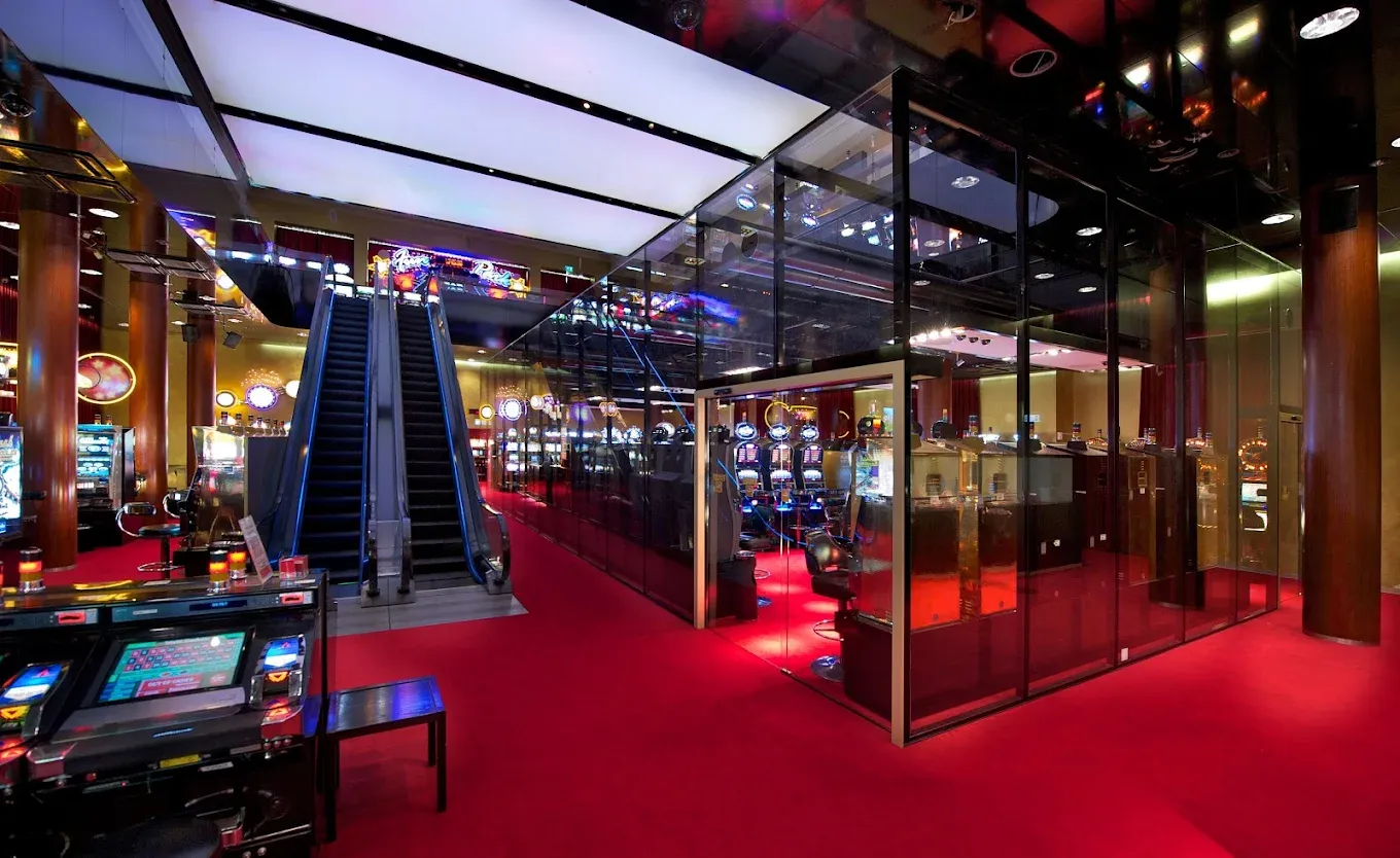 Click image for larger version

Name:	Grand Casino Lucerne 2.webp
Views:	5
Size:	136.2 KB
ID:	27082