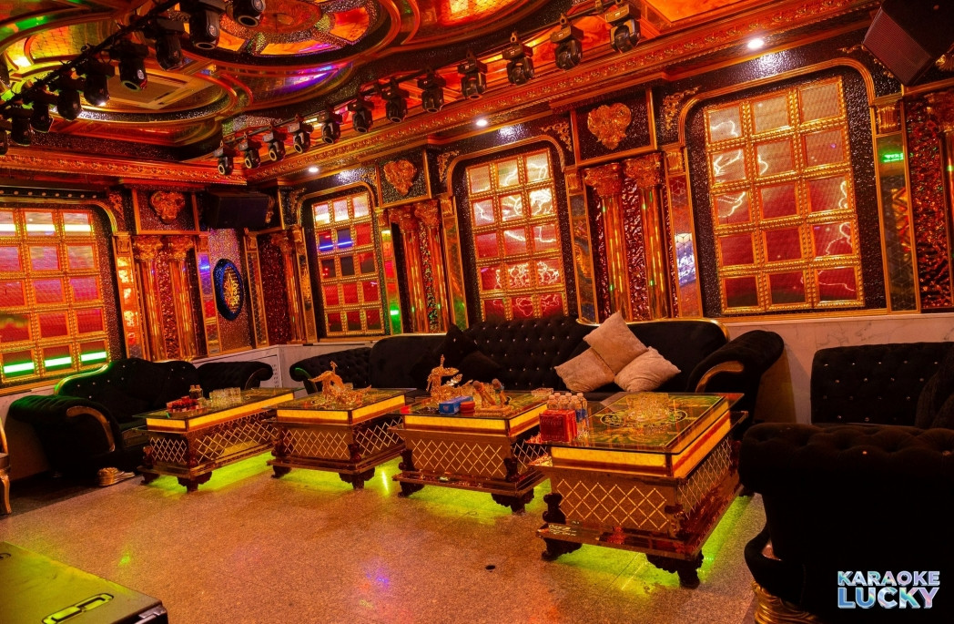 Click image for larger version

Name:	karaoke-lucky-2000-3.jpg
Views:	28
Size:	356.4 KB
ID:	27200