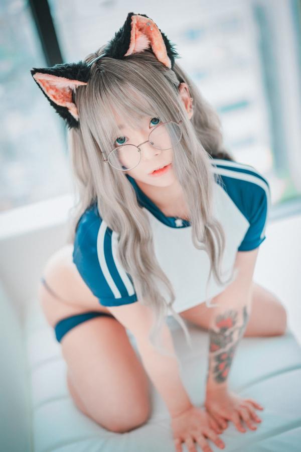 Click image for larger version

Name:	MARUCATT2_17.jpg
Views:	5
Size:	47.1 KB
ID:	27385
