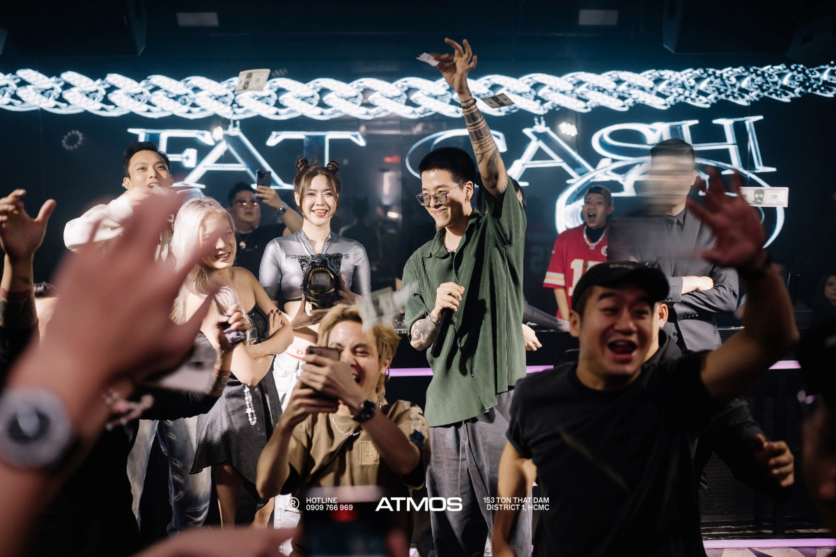 Click image for larger version

Name:	Atmos Club.jpg
Views:	3
Size:	258.4 KB
ID:	27641