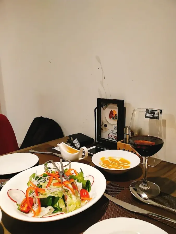 Click image for larger version

Name:	Le Monde Steak 2.webp
Views:	9
Size:	42.2 KB
ID:	27757