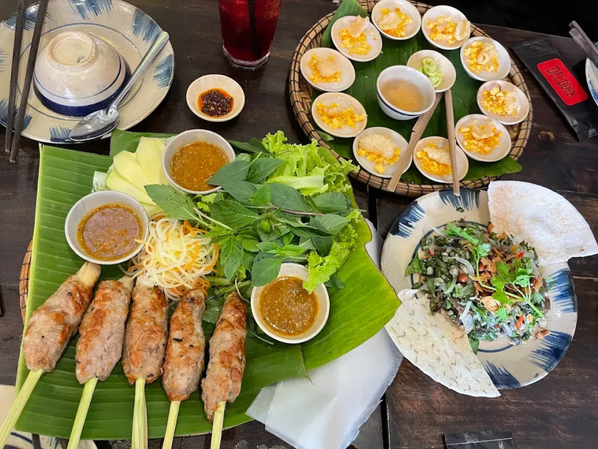 Click image for larger version

Name:	Nhà hàng Mô Rứa 2.webp
Views:	8
Size:	168.7 KB
ID:	27760