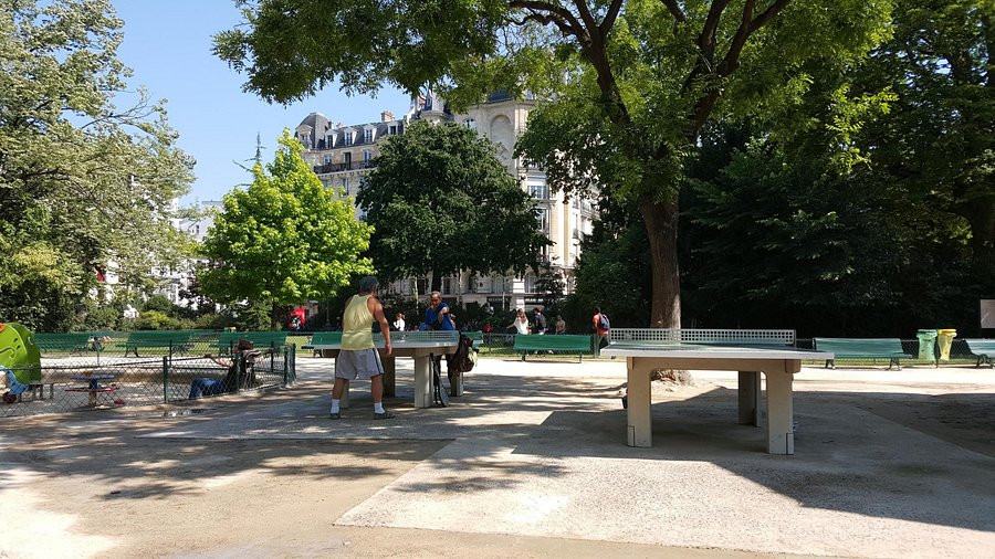 Click image for larger version

Name:	square-du-temple.jpg
Views:	9
Size:	220.0 KB
ID:	27780
