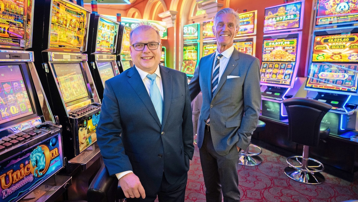 Click image for larger version

Name:	Spielbank Bad Homburg2.jpg
Views:	8
Size:	376.5 KB
ID:	27822