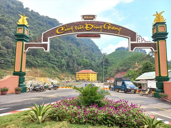 Click image for larger version

Name:	donggiang.jpg
Views:	0
Size:	131.3 KB
ID:	27844