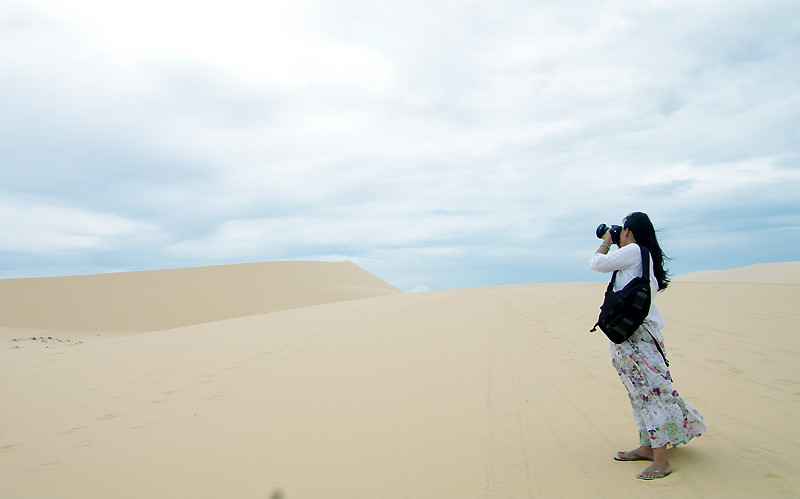 Click image for larger version

Name:	Đồi Cát Trắng.jpg
Views:	3
Size:	50.1 KB
ID:	28043