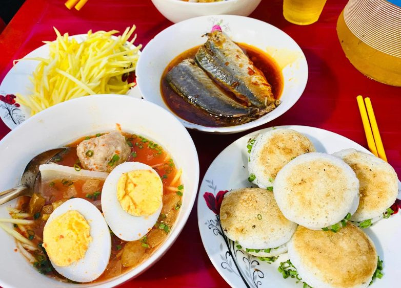 Click image for larger version

Name:	Bánh căn.jpg
Views:	3
Size:	151.0 KB
ID:	28051