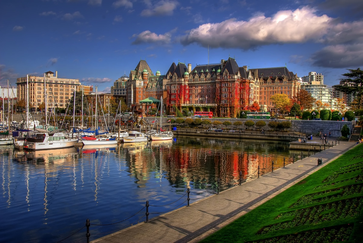 Click image for larger version

Name:	Victoria, British Columbia.jpg
Views:	7
Size:	392.2 KB
ID:	28100