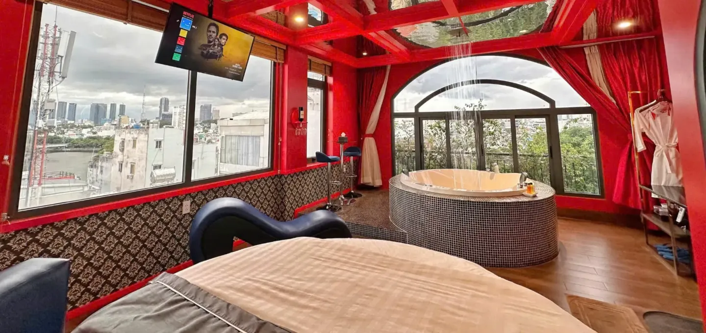 Click image for larger version

Name:	moc-lan-hotel.webp
Views:	25
Size:	148.8 KB
ID:	28134