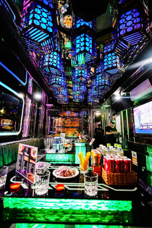 Click image for larger version

Name:	las-vegas-ktv-2.jpg
Views:	7
Size:	146.0 KB
ID:	28632