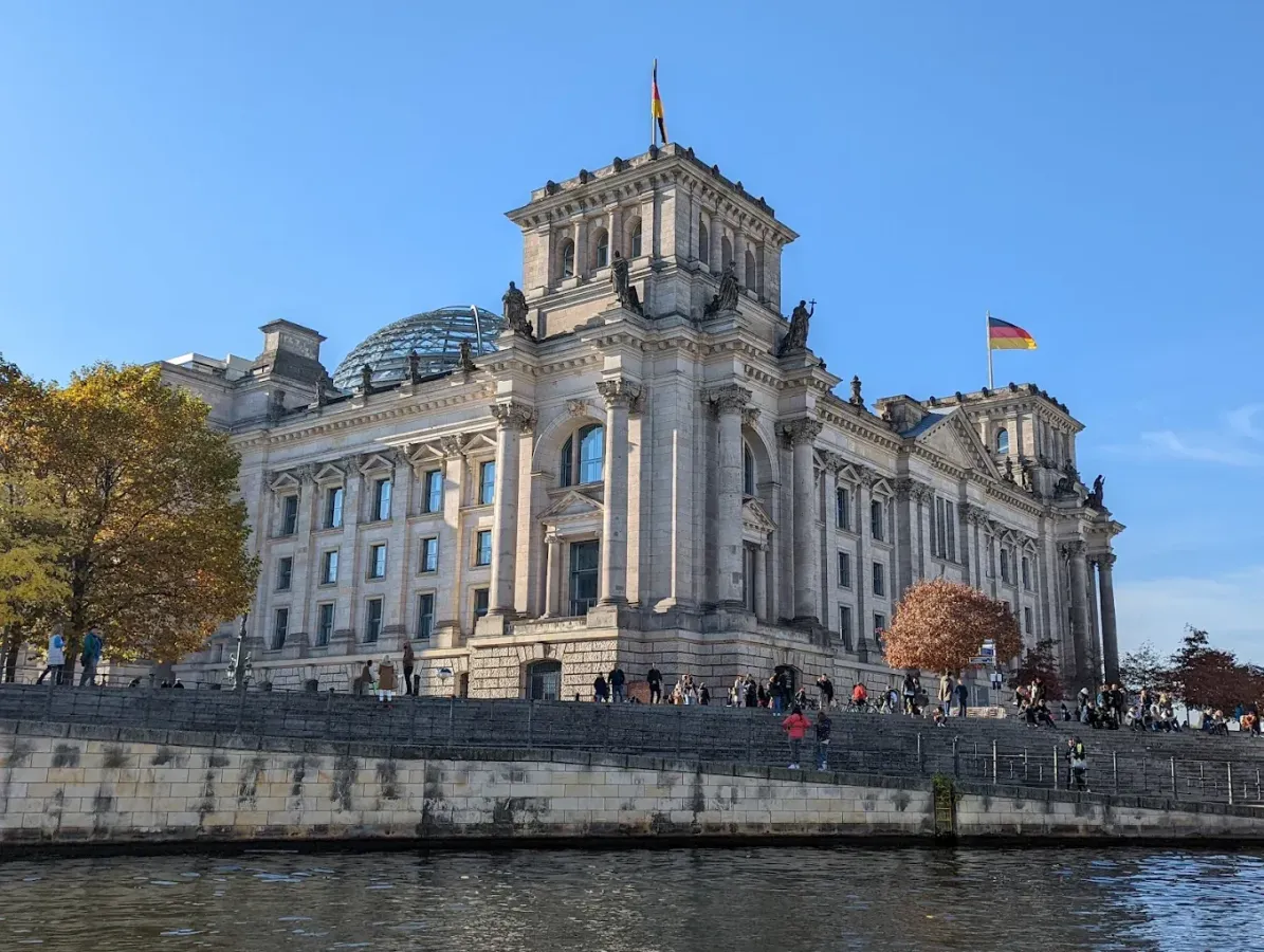 Click image for larger version

Name:	Reichstagsgebäude.webp
Views:	9
Size:	154.7 KB
ID:	28637