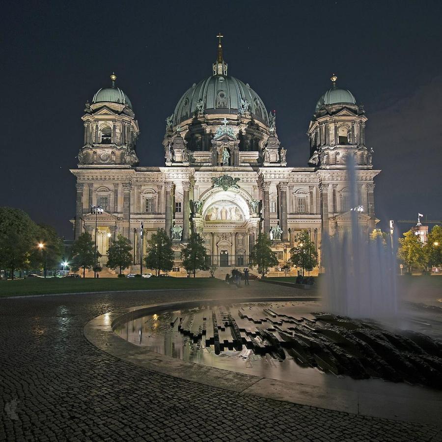 Click image for larger version

Name:	Museum Island.jpg
Views:	8
Size:	136.6 KB
ID:	28639