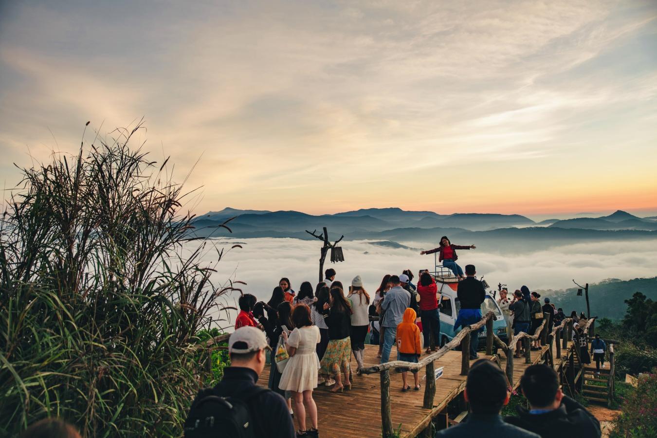 Click image for larger version

Name:	Cloud View Glamping-4.jpg
Views:	7
Size:	163.2 KB
ID:	29272