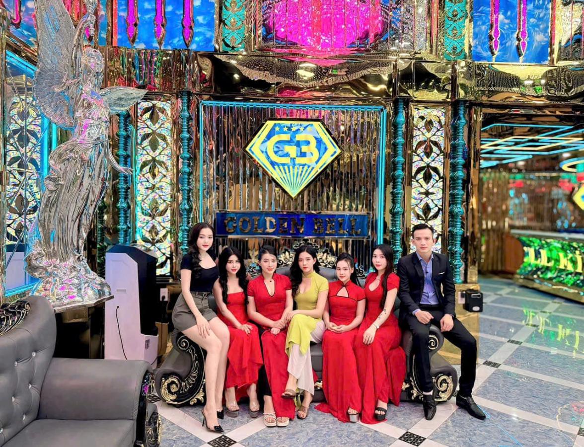 Click image for larger version

Name:	golden-bell-ktv-2.jpg
Views:	9
Size:	267.1 KB
ID:	29759
