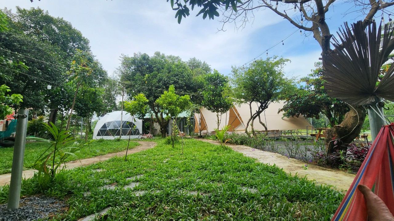 Click image for larger version

Name:	may-glamping-1.jpg
Views:	3
Size:	465.2 KB
ID:	30201